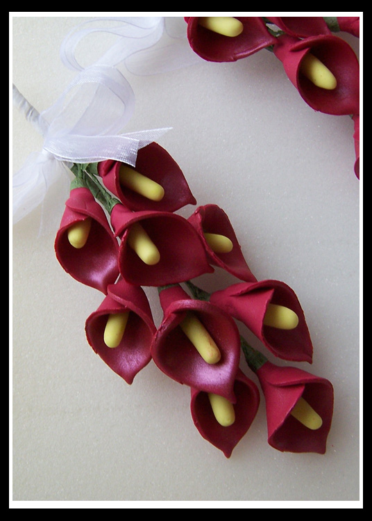 Red cala lily cake topper