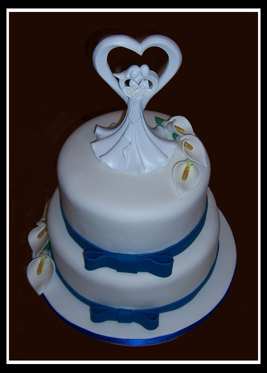 blue two tier wedding cake